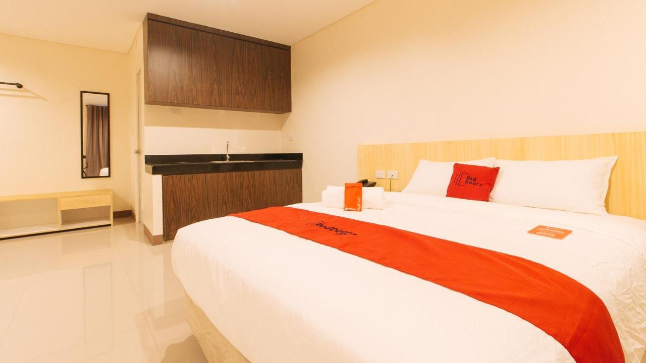 Reddoorz Plus @ Kaizen Suites Taft Avenue Manila Exterior photo