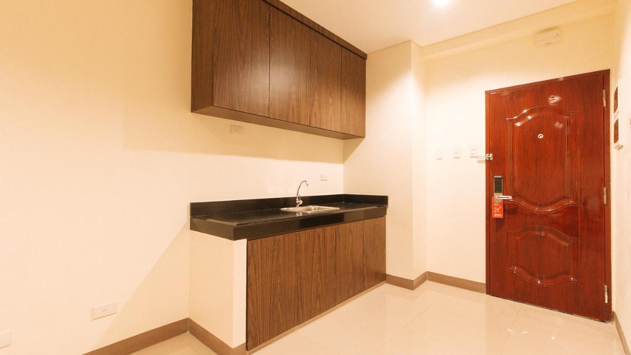 Reddoorz Plus @ Kaizen Suites Taft Avenue Manila Exterior photo