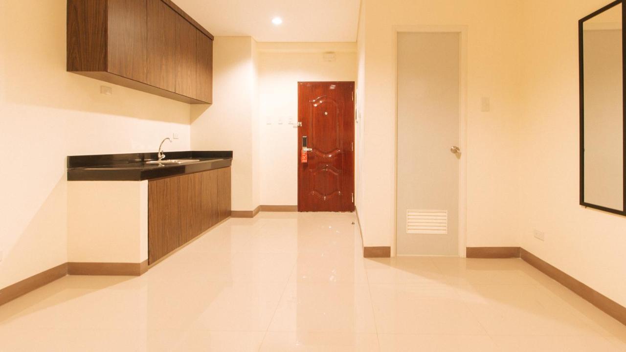 Reddoorz Plus @ Kaizen Suites Taft Avenue Manila Exterior photo