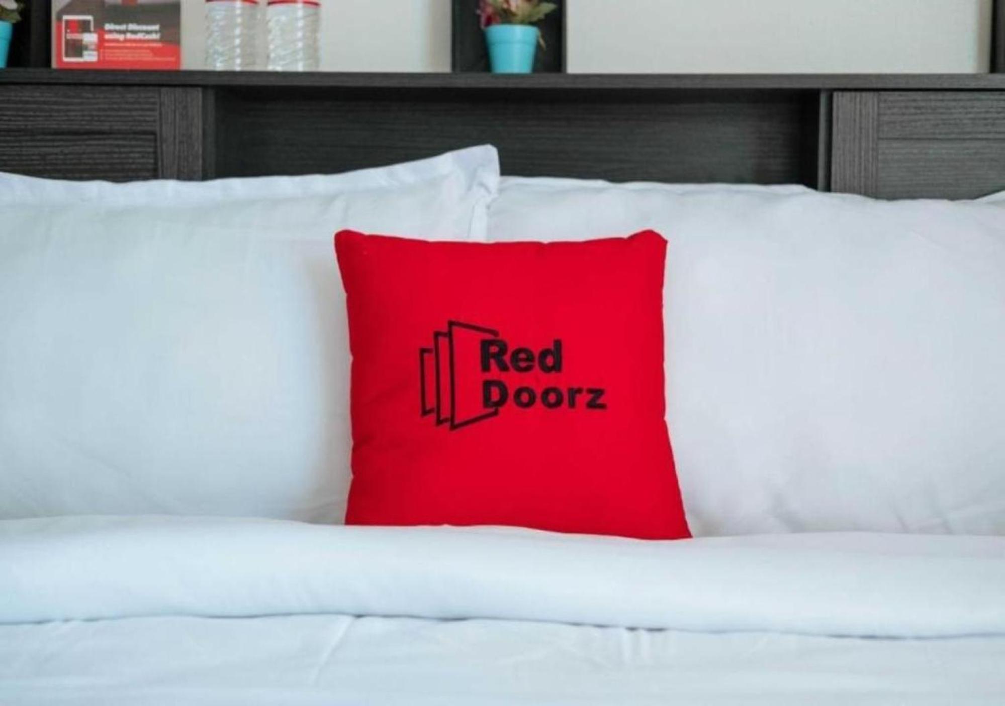 Reddoorz Plus @ Kaizen Suites Taft Avenue Manila Exterior photo